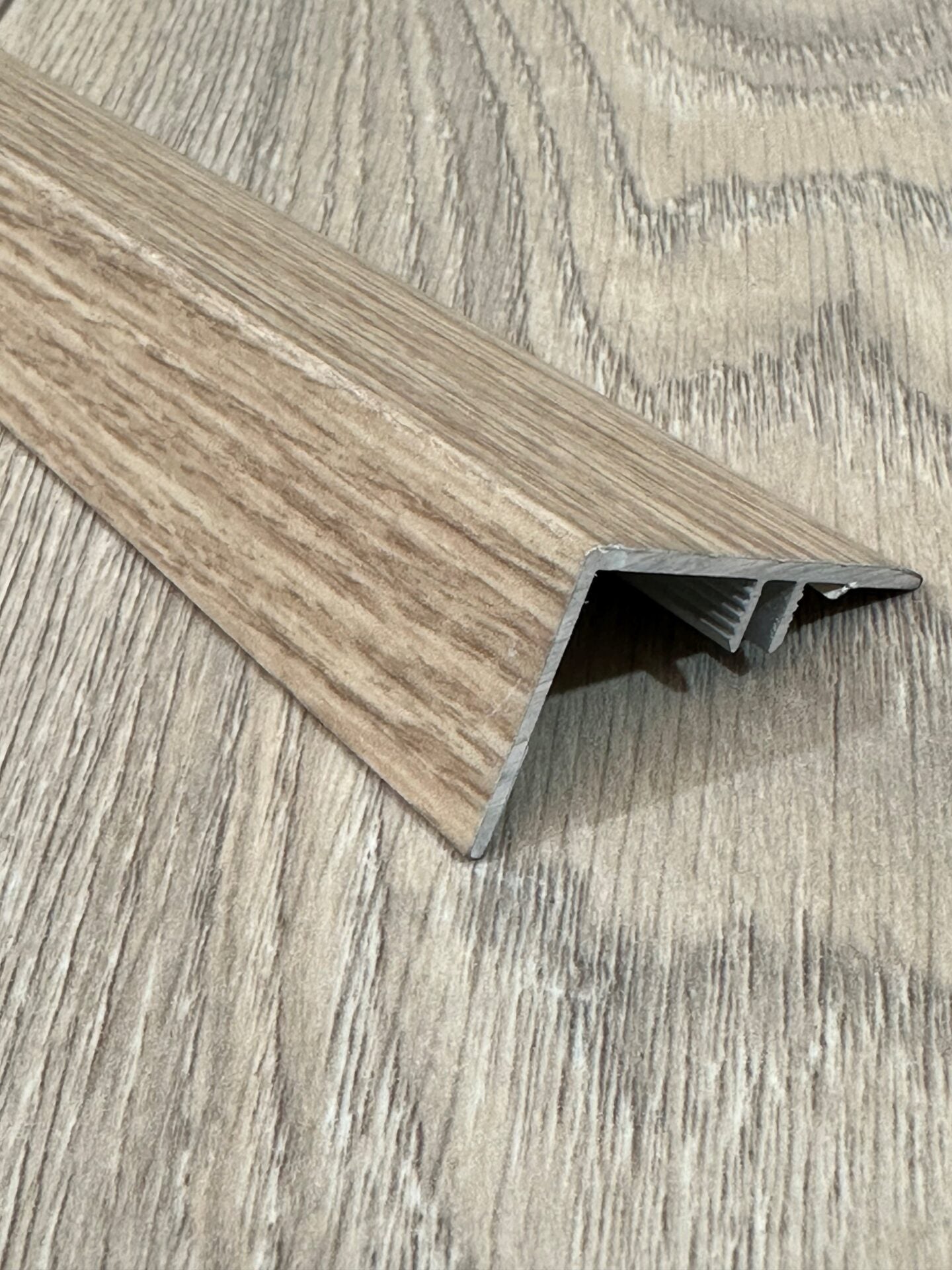 Floor Profile Stair Nose Oak 8 (90cm) B84610/090