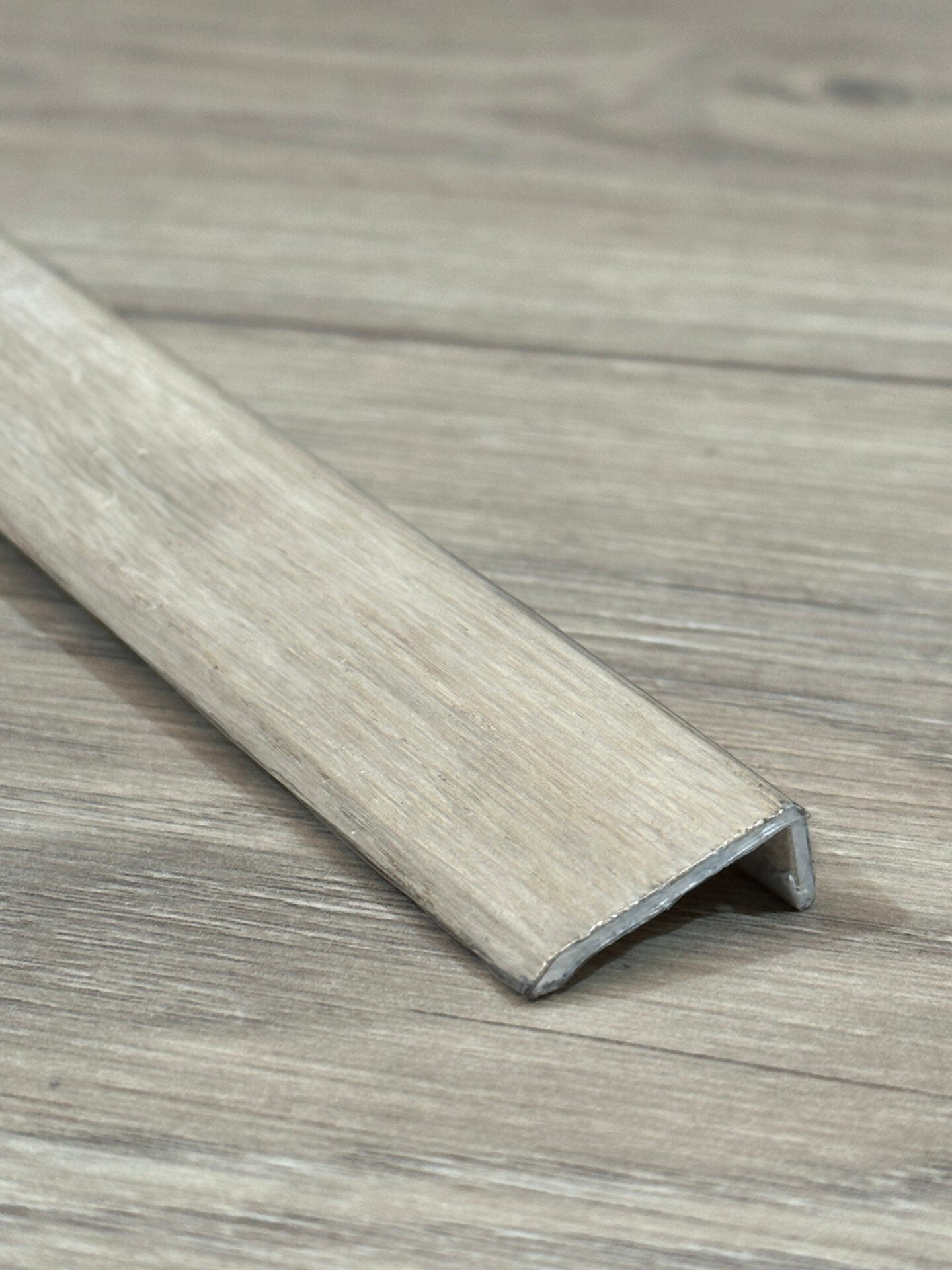 Veneered Unfinished Oak 24 End L (270cm) B654171/270