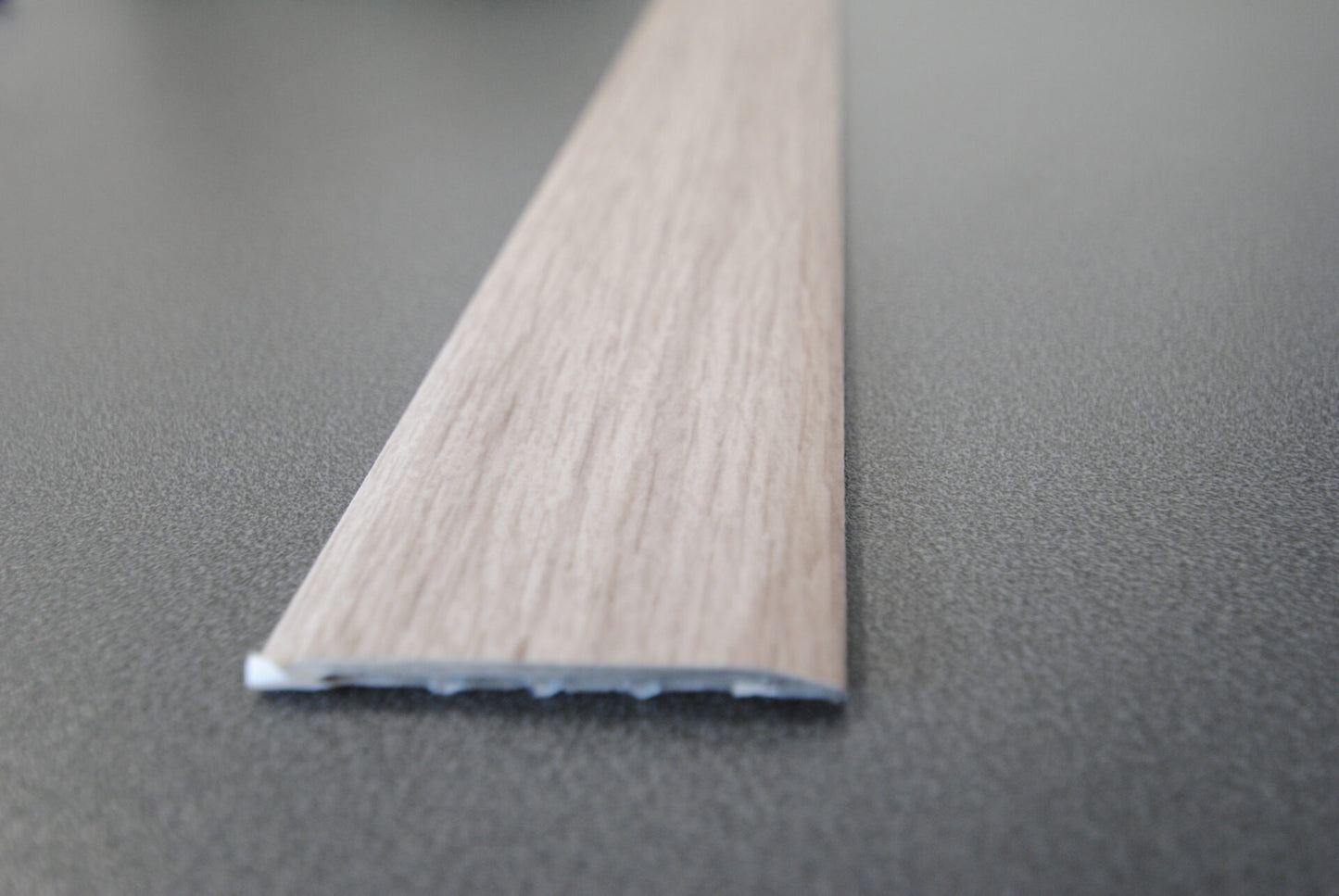 Grey 2 Wide Flat 60mm (270cm)